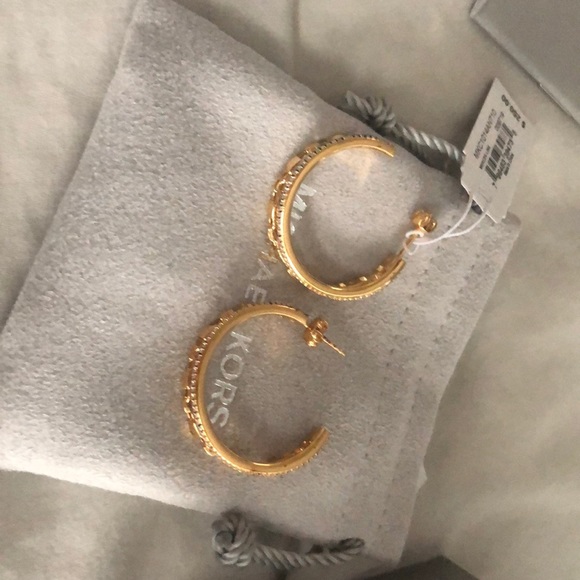 Brand New With Tags never used never worn - Picture 2 of 6